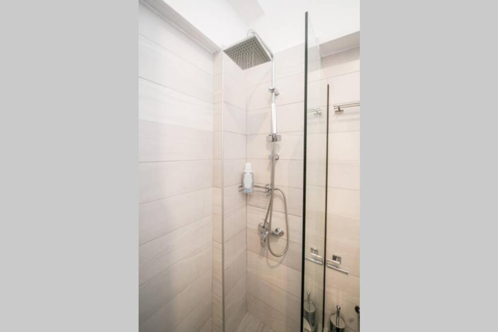 Belajo Central Apartment And Jacuzzi !! Volos Ngoại thất bức ảnh